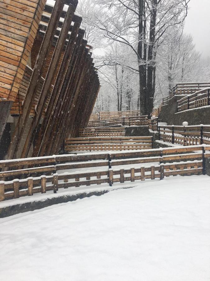 Meshtekna Villa Brezovice Luaran gambar