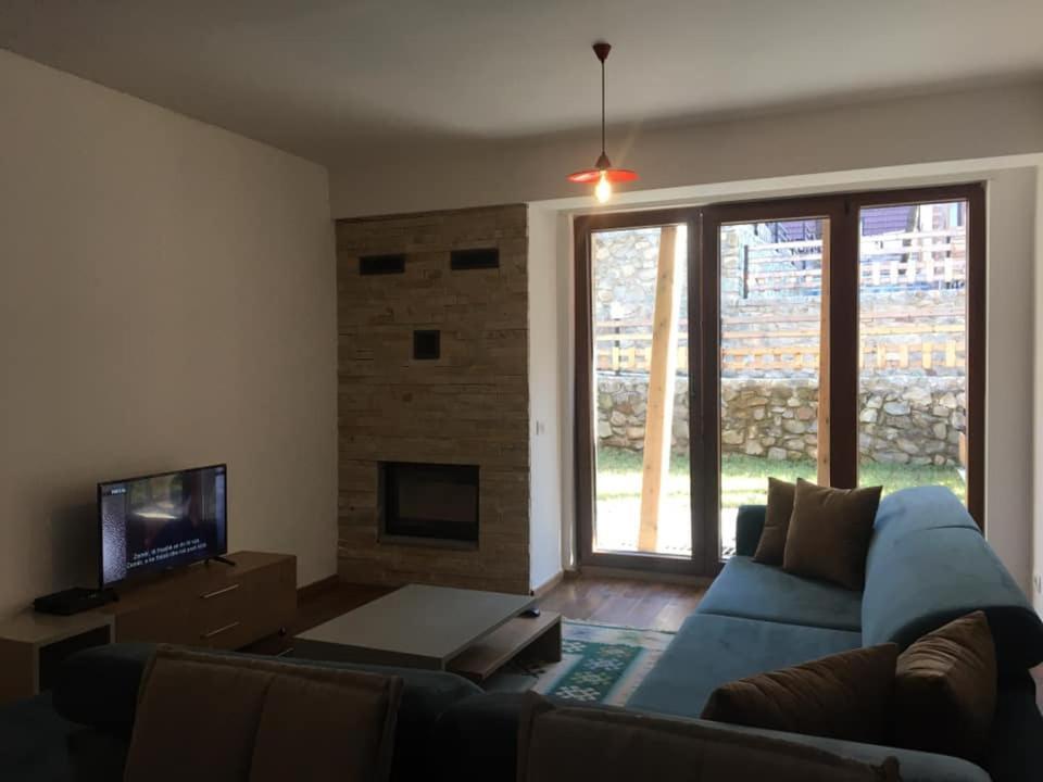 Meshtekna Villa Brezovice Luaran gambar