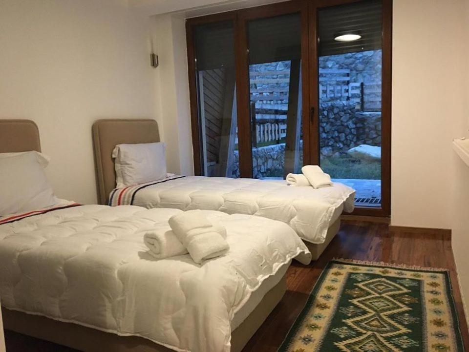 Meshtekna Villa Brezovice Luaran gambar